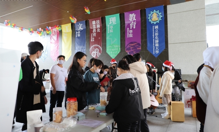 僑聯會參與「聖誕季」擺攤活動